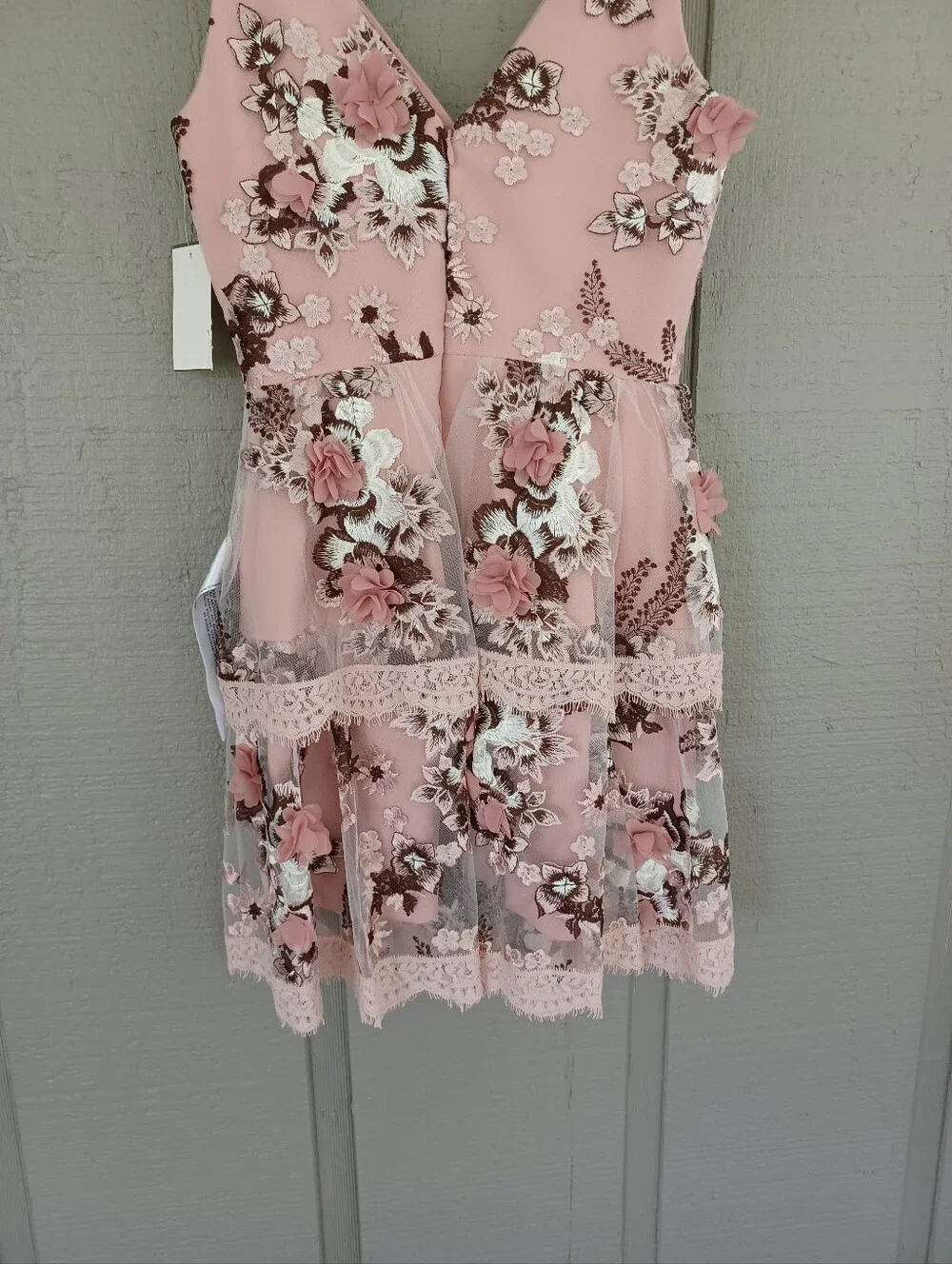 Dress The Population Nellie Floral Embroidered Dress Size S Wedding Guest V Neck - Picture 11 of 14